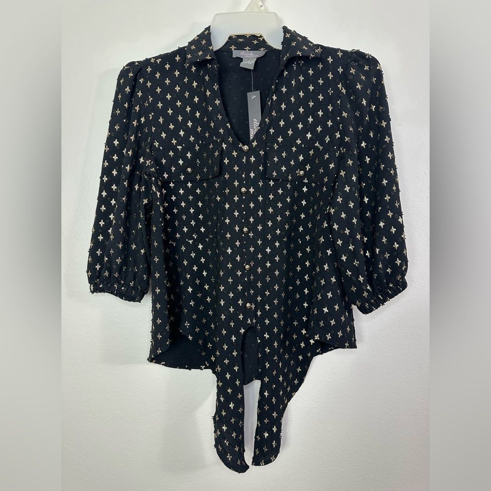 NWT Olivia & Martin Gold & Black Floral Cross Front Nod Blouse Sz M